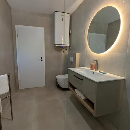 Mala Kuca Sabljici Apartment *