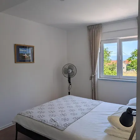 Apartment Mala Kuca Sabljici Strilcici
