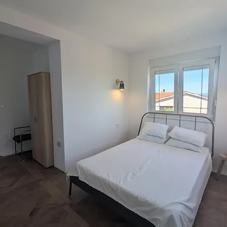 Mala Kuca Sabljici